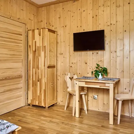 Apartament By The River *