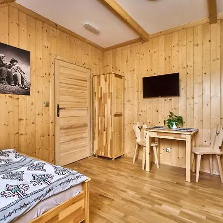 By The River Apartman *