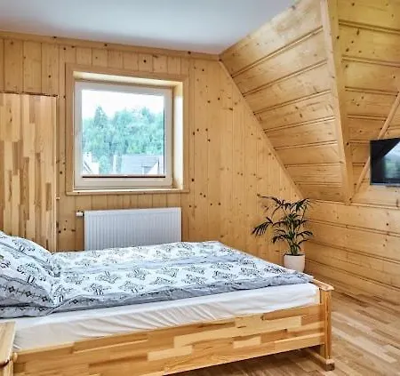 Apartament By The River *